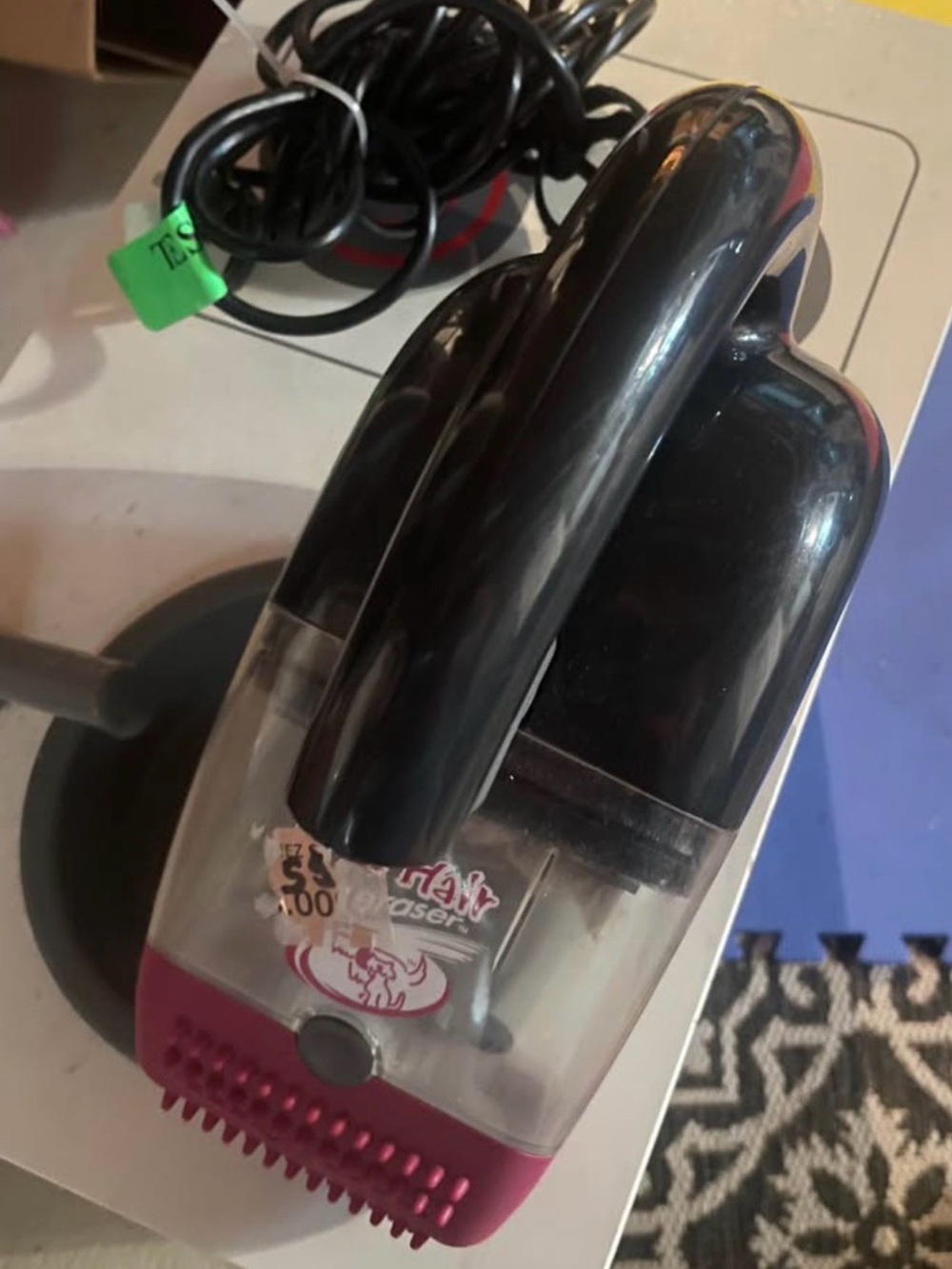 Handheld Vacuum Cleaner - Black/Pink |bissell